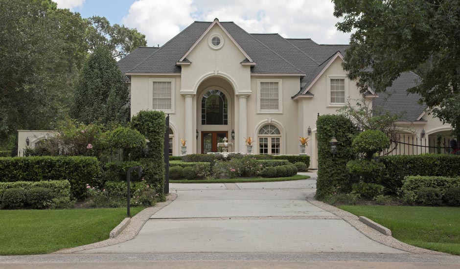 large mansion driveway